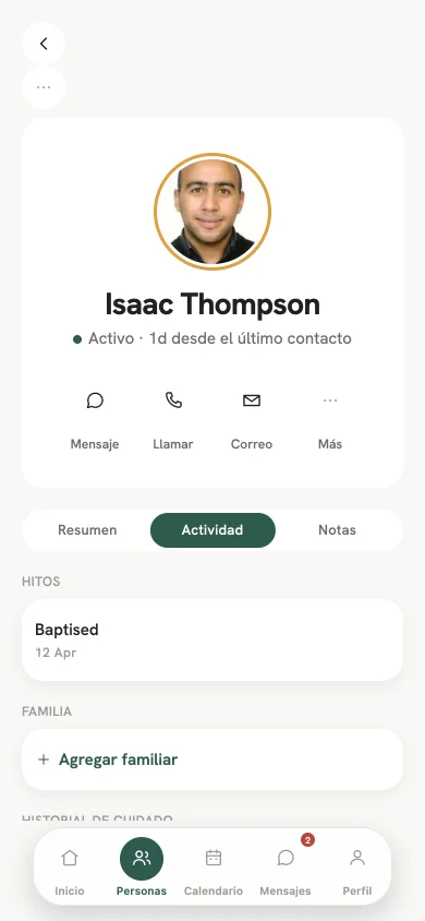 El perfil de un miembro con Mensaje, Llamar y Correo.